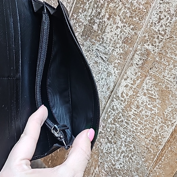 Prada Wallet - Picture 10 of 16